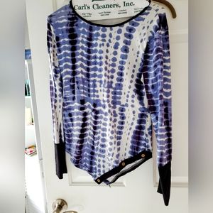 Tiedye soft arrow cut long sleeve dark cuff shirt